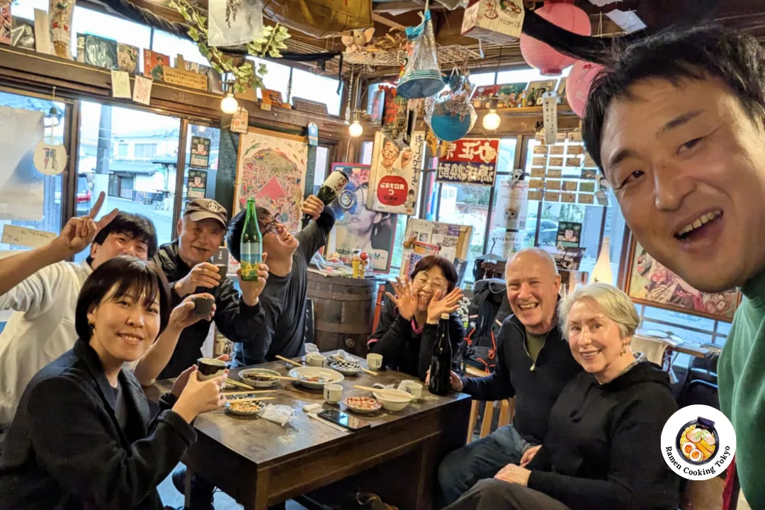 L&rsquo;abbinamento sake premium completa l&rsquo;esperienza di cucina ramen e sushi