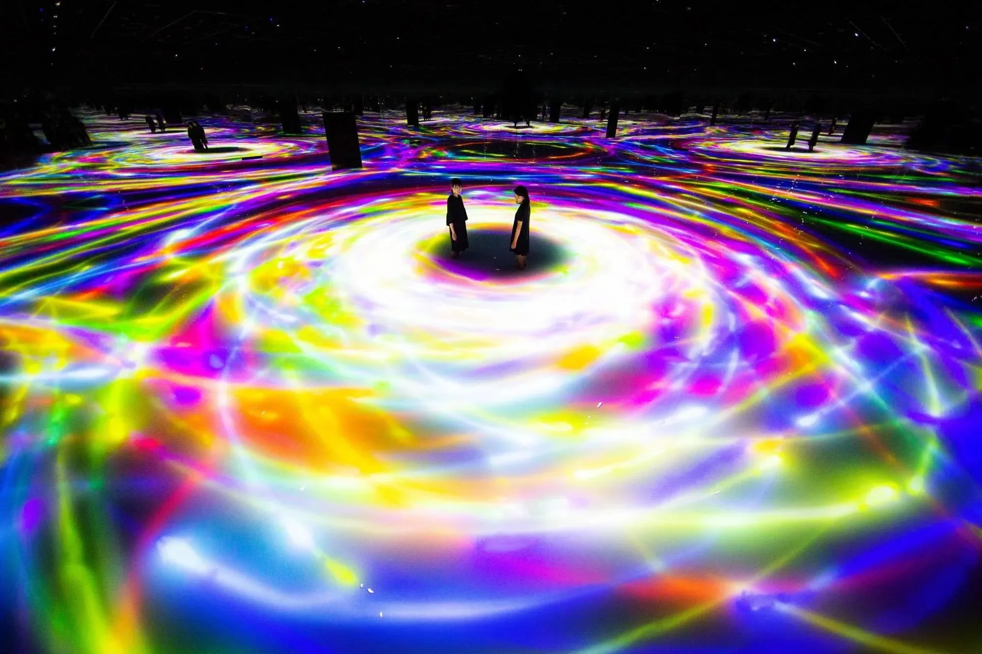 The stunning immersive art at teamLab Planets