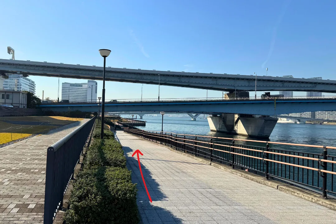 Promenade in Toyosu Gururi Park heading toward Rainbow Bridge